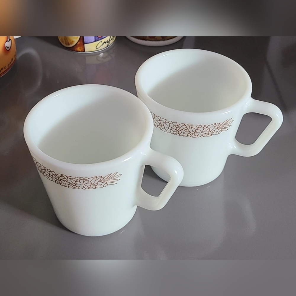 Pyrex Mugs - Picture 2 of 5